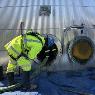 Industrial tank cleaning